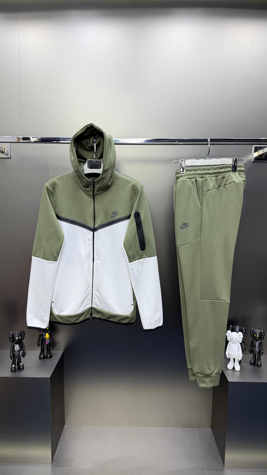 Nike Yeşil Beyaz İthal Eşofman Takımı