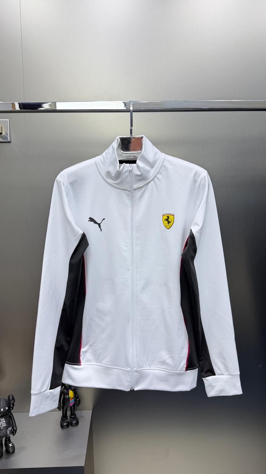 Ferrari Beyaz İthal Eşofman Takımı